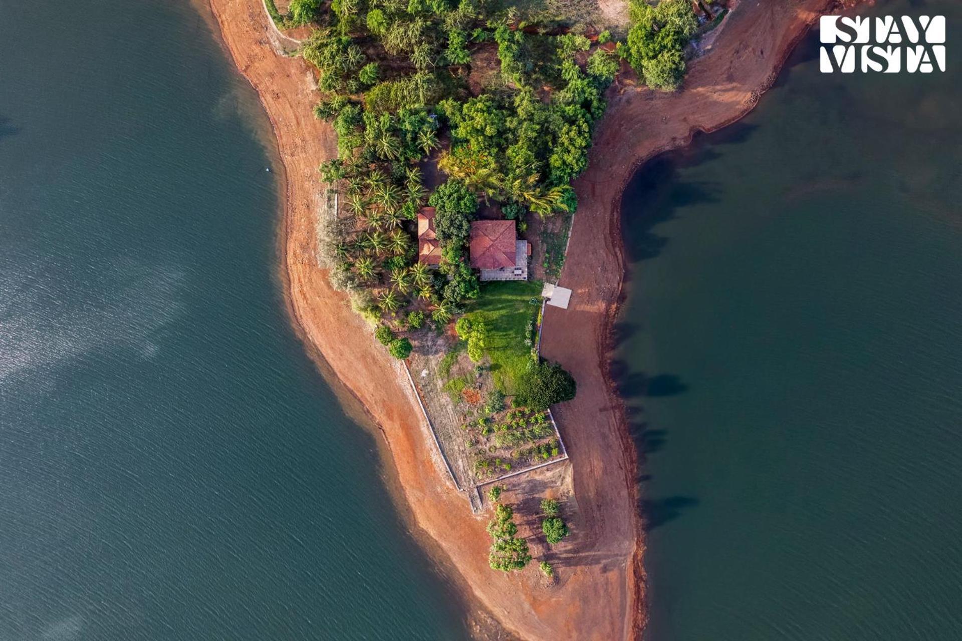 Stayvista At Three Shores With Lake View & Alfresco Dining Khamshet Экстерьер фото